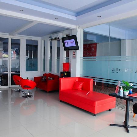 D'Shario Hotel Kepanjen Маланг Екстер'єр фото